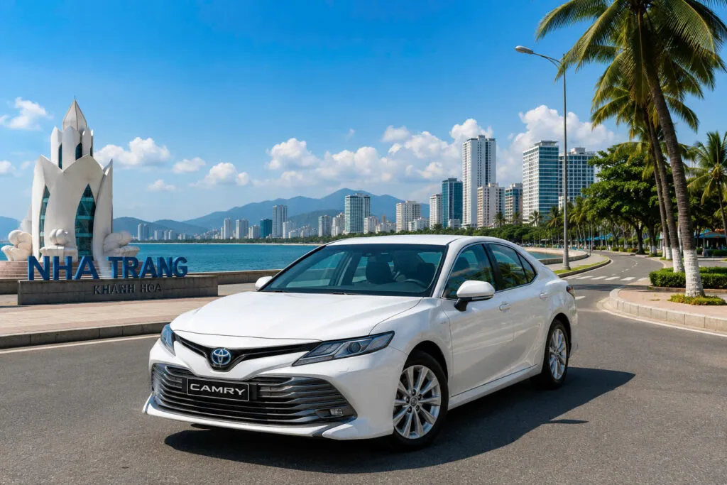 Thuê xe 4 chỗ có tài xế minhlecar.vn