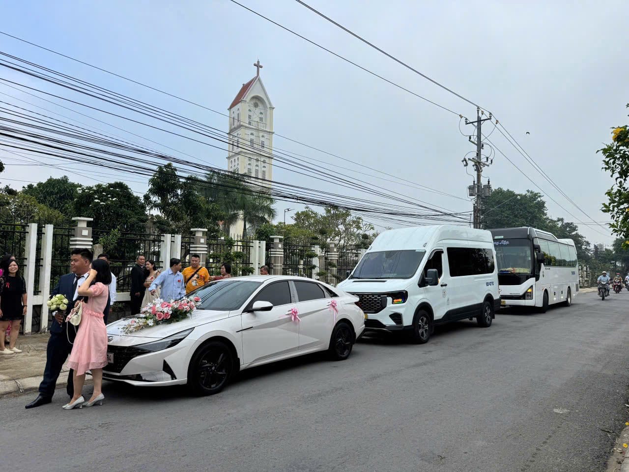THUÊ XE ĐÁM CƯỚI